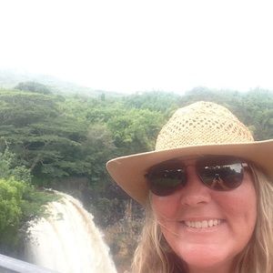 Meet your Posher, Chareece